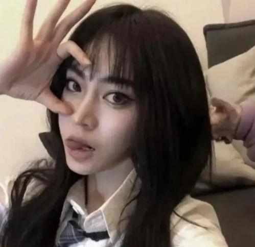 吃瓜女网红头像,揭秘网红吃瓜界的时尚新宠