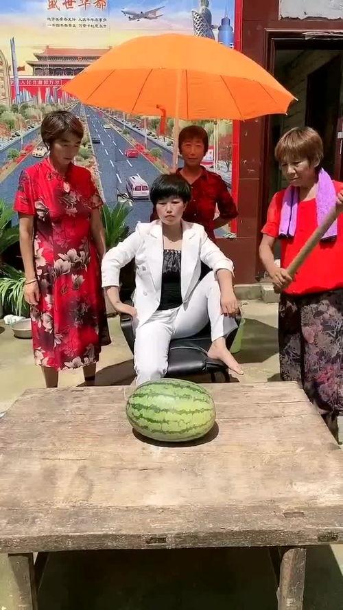 潍坊妇女主任吃瓜网,吃瓜网友热议