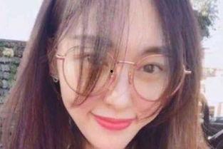 抖音网红吃瓜姐姐是谁呀,揭秘抖音网红“吃瓜姐姐”的真实身份！