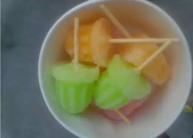 网红冰淇淋蜜瓜冰着吃,夏日清凉新体验