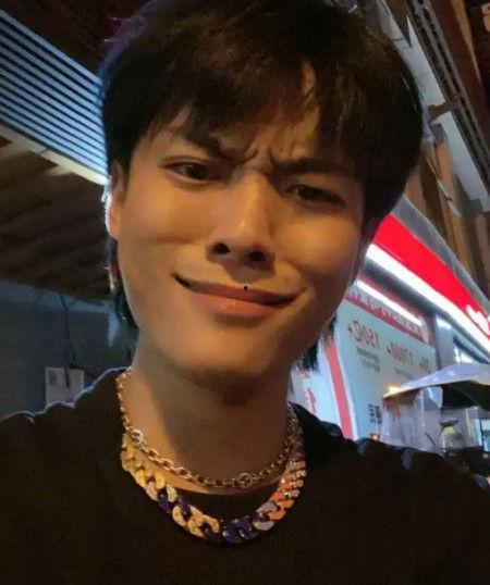 网红圈吃小杨哥瓜,瓜香四溢引关注