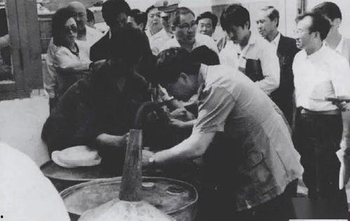 哈尔滨网红吃瓜事件始末,一场网络舆论的风暴与反思