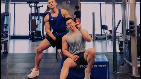 吃瓜健身男网红,揭秘网红健身生活的趣味瞬间