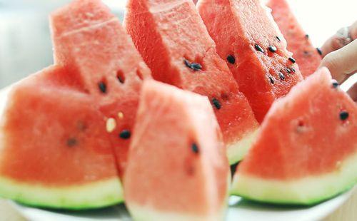 网红西瓜冰一瓜三吃,网红美食新潮流