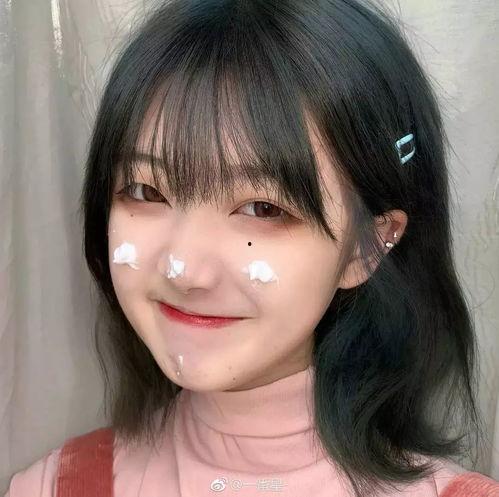 黄色头发女孩网红吃瓜,揭秘娱乐圈幕后真相