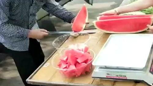 吃瓜给五块钱的网红