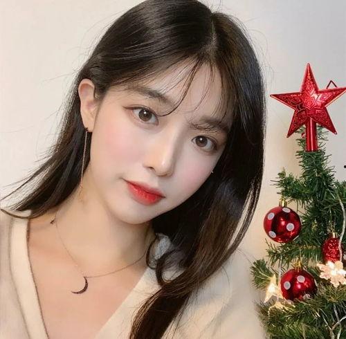 抖音网红美女吃瓜图片