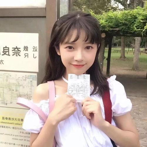 网红女主吃瓜图片头像,吃瓜瞬间成焦点